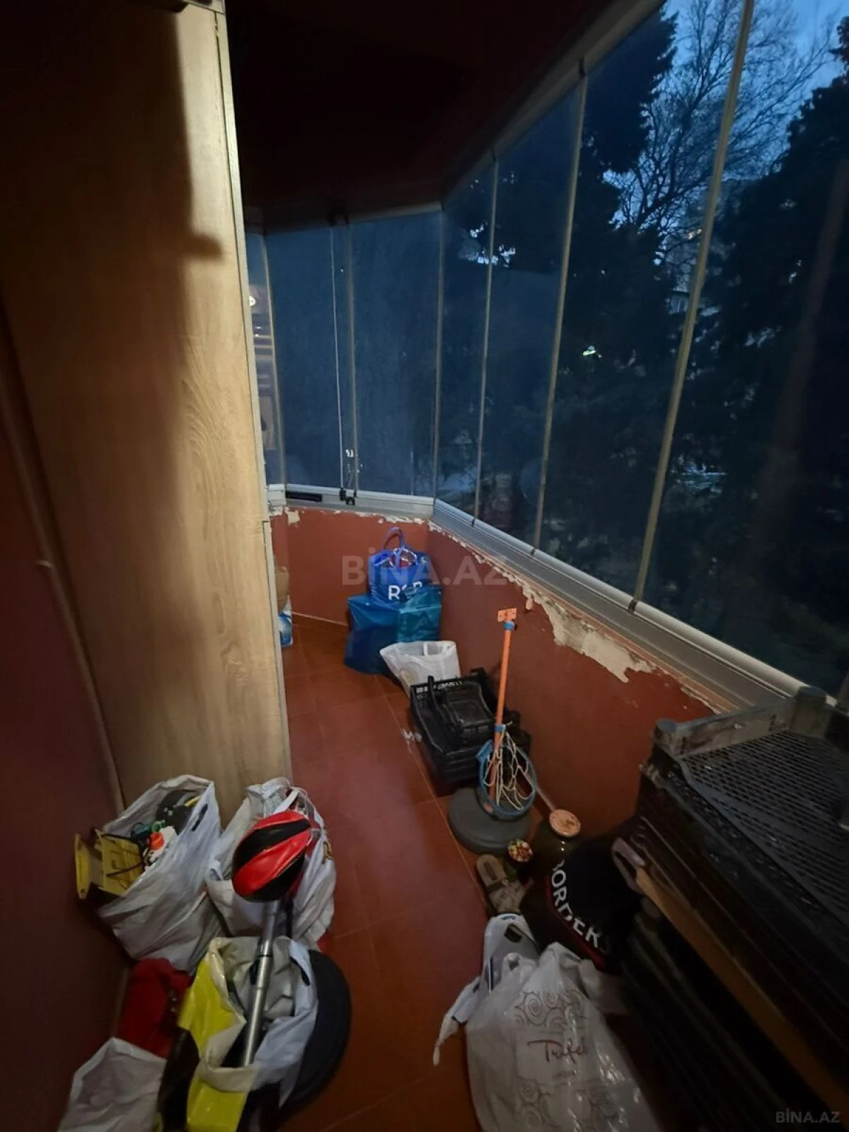 Satılır 3 otaqlı mənzil 135 m²