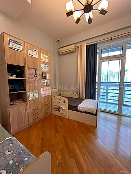 Kirayə verilir 3 otaqlı mənzil 200 m²