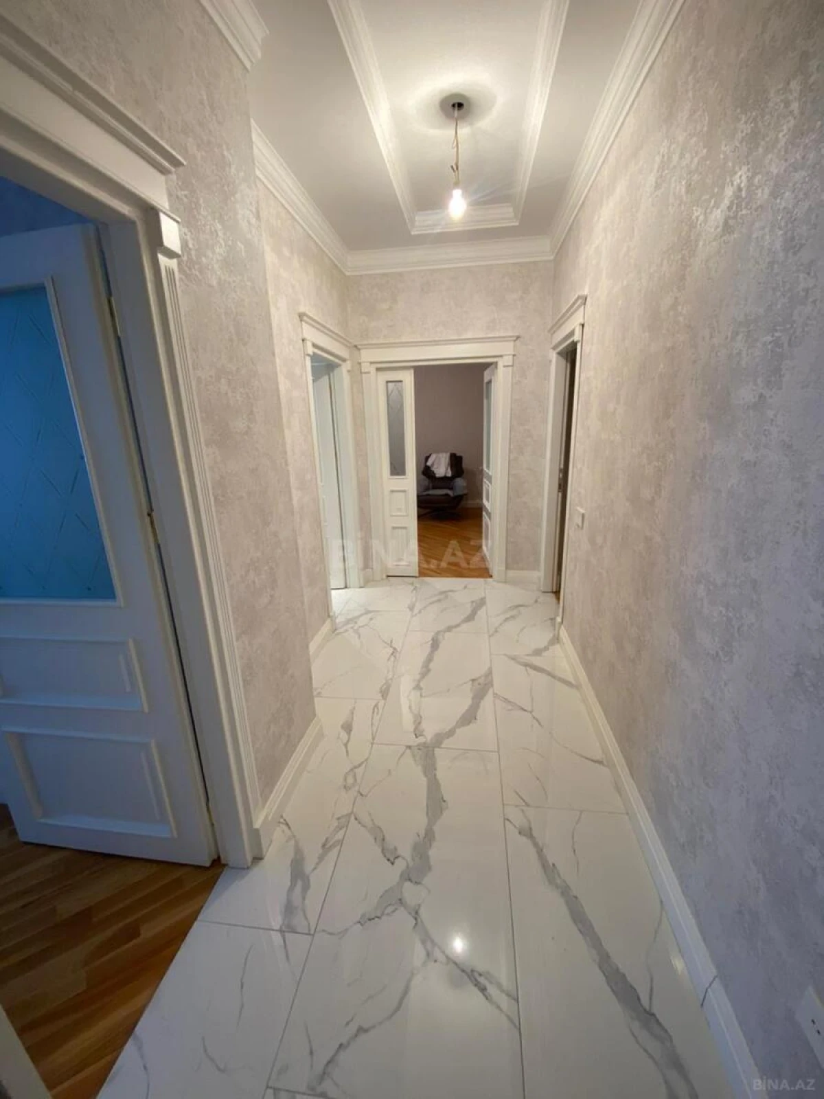 Satılır 3 otaqlı mənzil 115 m²