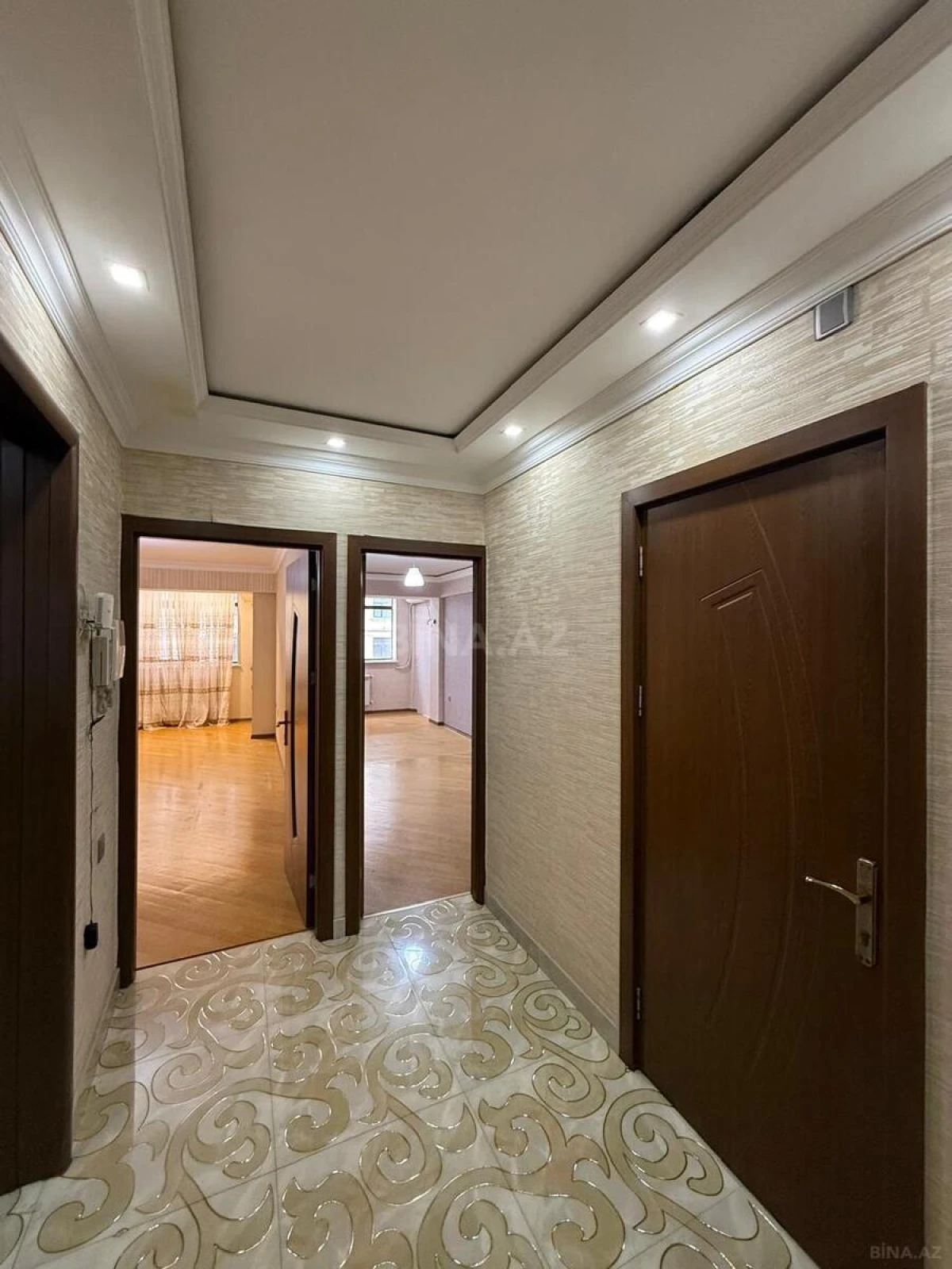 Satılır 2 otaqlı mənzil 65 m²