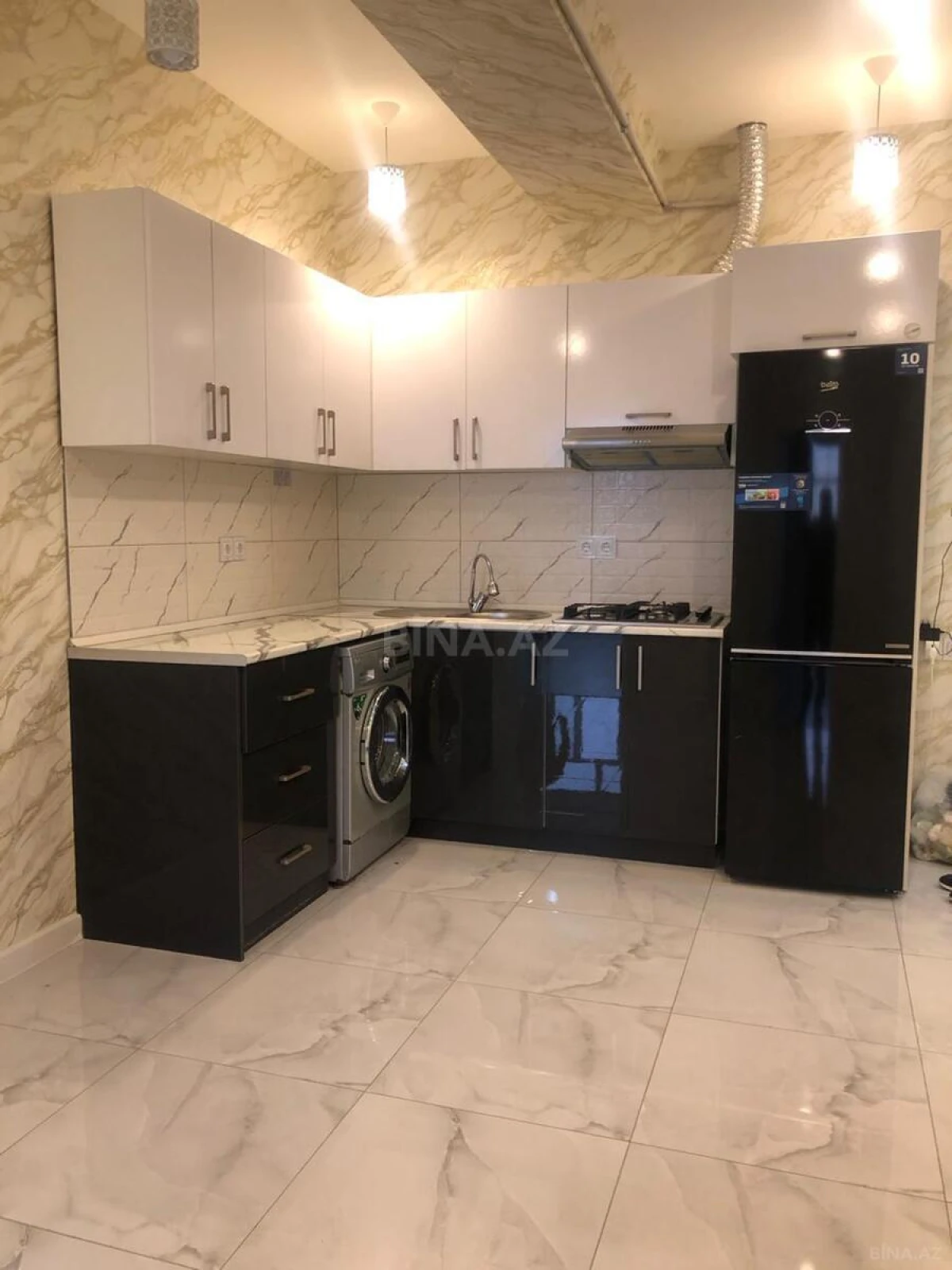 Kirayə verilir 2 otaqlı mənzil 65 m²