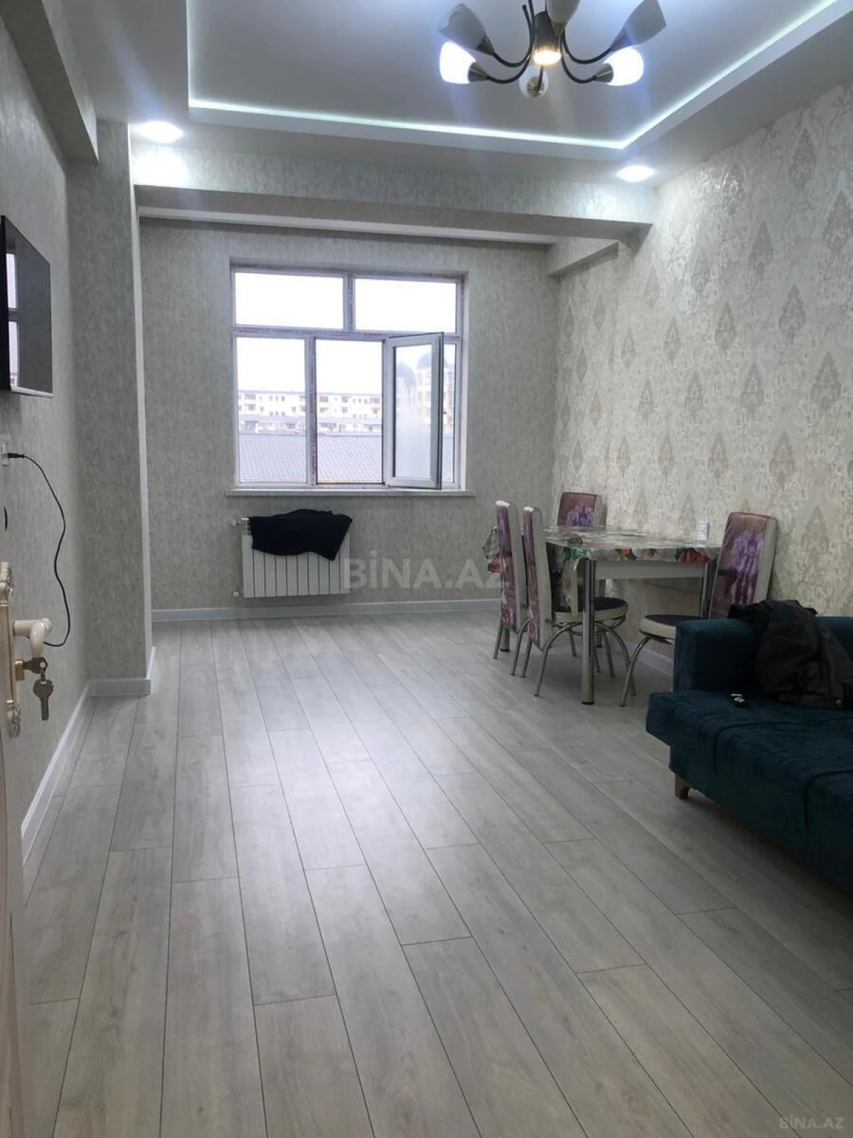 Kirayə verilir 2 otaqlı mənzil 65 m²