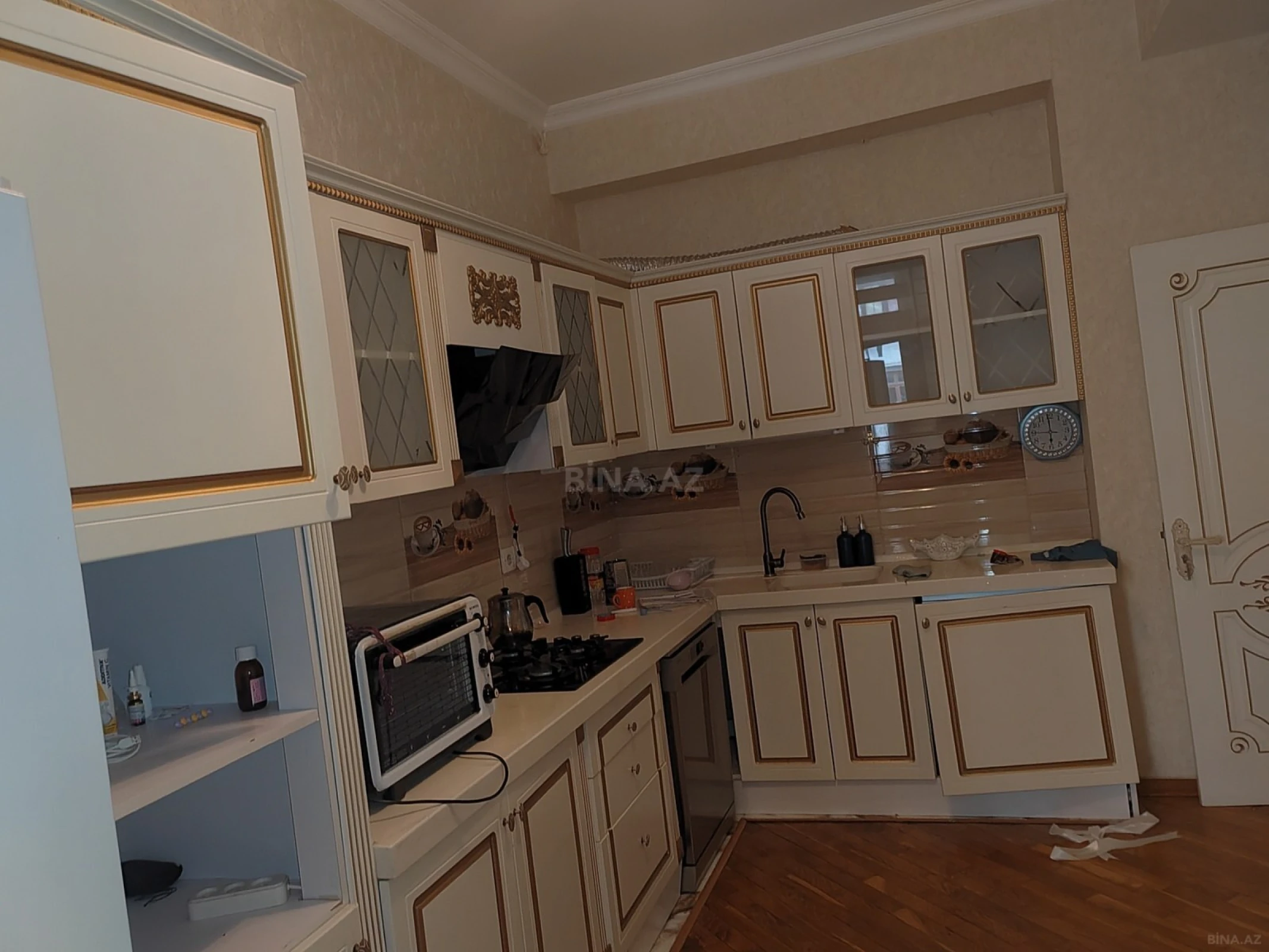 Kirayə verilir 2 otaqlı mənzil 100 m²