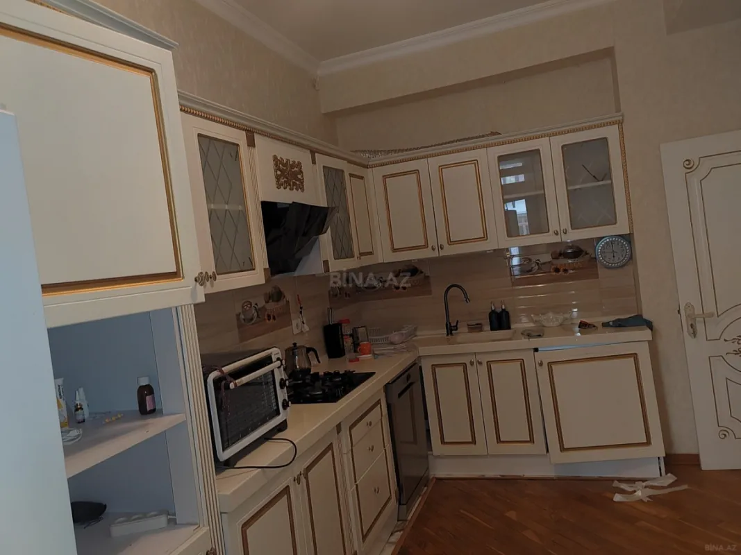 Kirayə verilir 2 otaqlı mənzil 100 m²