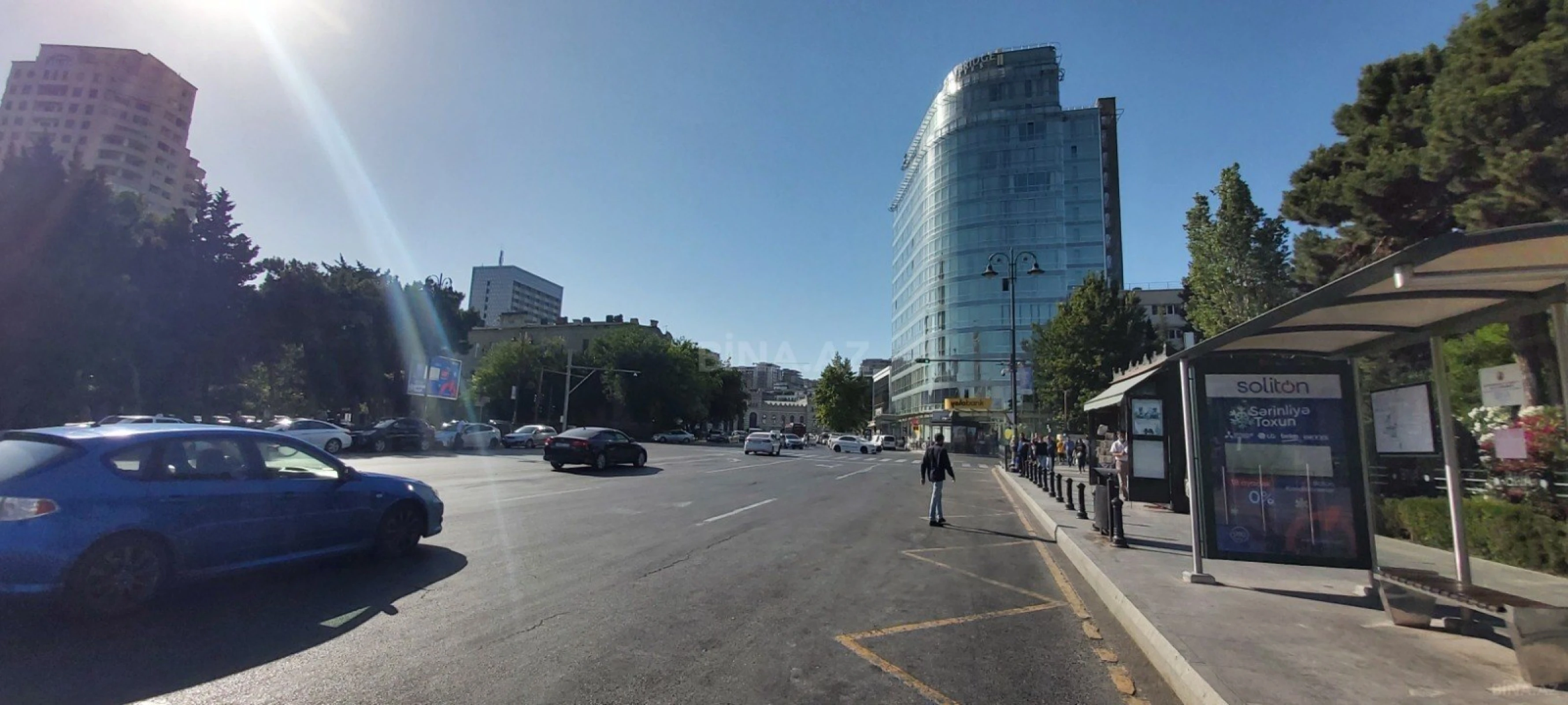 Satılır 3 otaqlı mənzil 137 m²