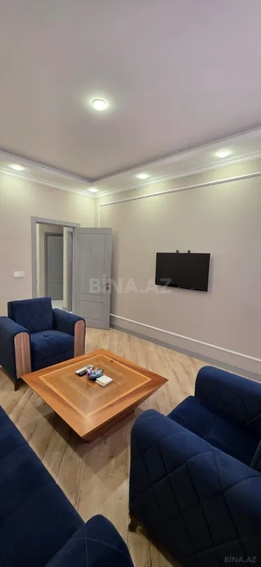 Kirayə verilir 2 otaqlı mənzil 90 m²