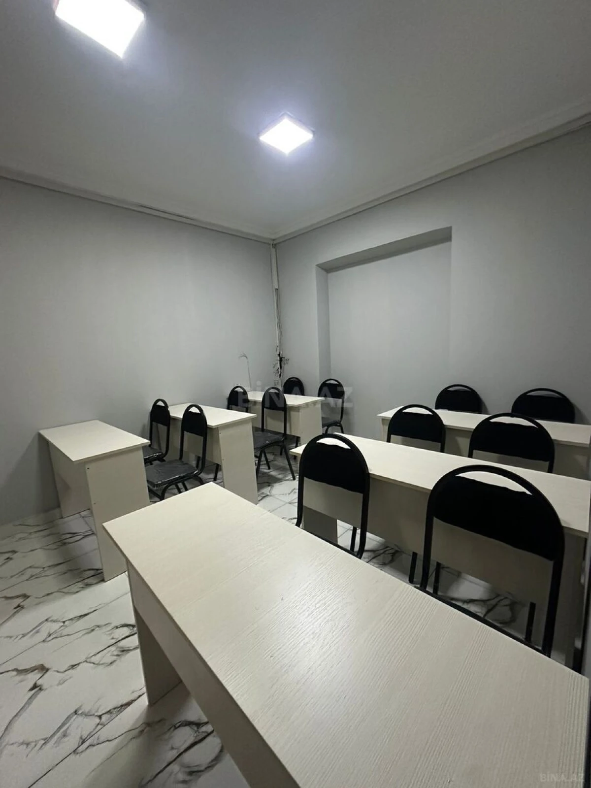 Kirayə verilir 6 otaqlı ofis 200 m²
