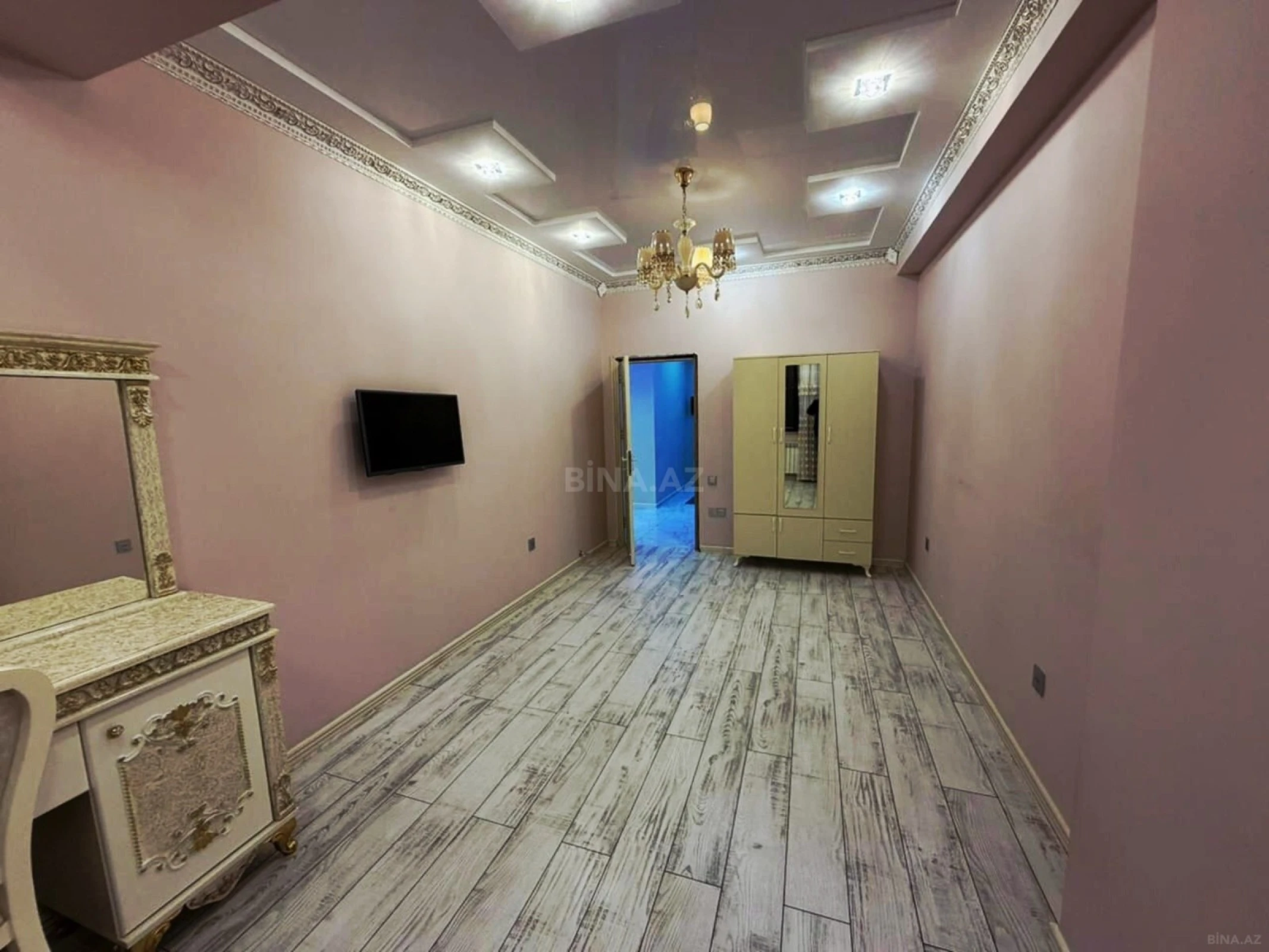 Satılır 3 otaqlı mənzil 123 m²