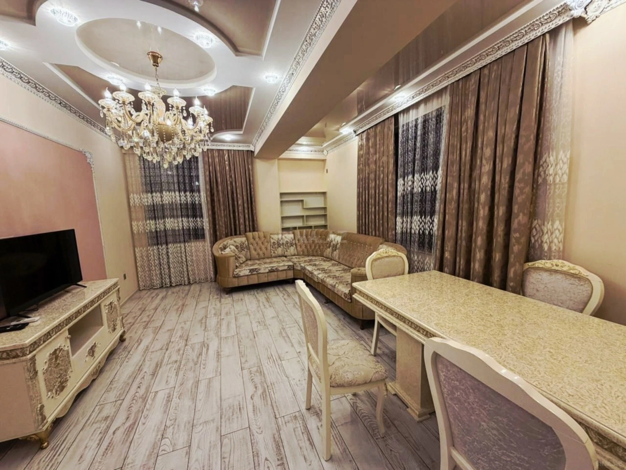 Satılır 3 otaqlı mənzil 123 m²