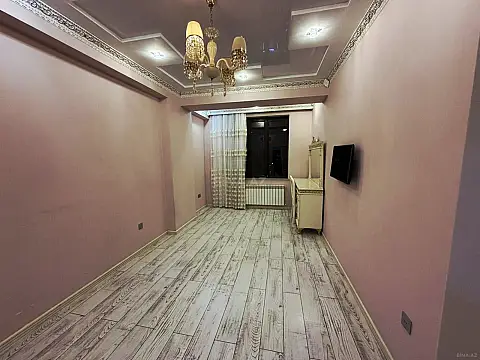 Satılır 3 otaqlı mənzil 123 m²