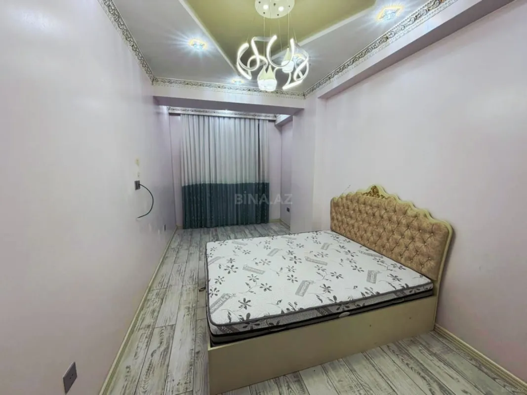 Satılır 3 otaqlı mənzil 123 m²