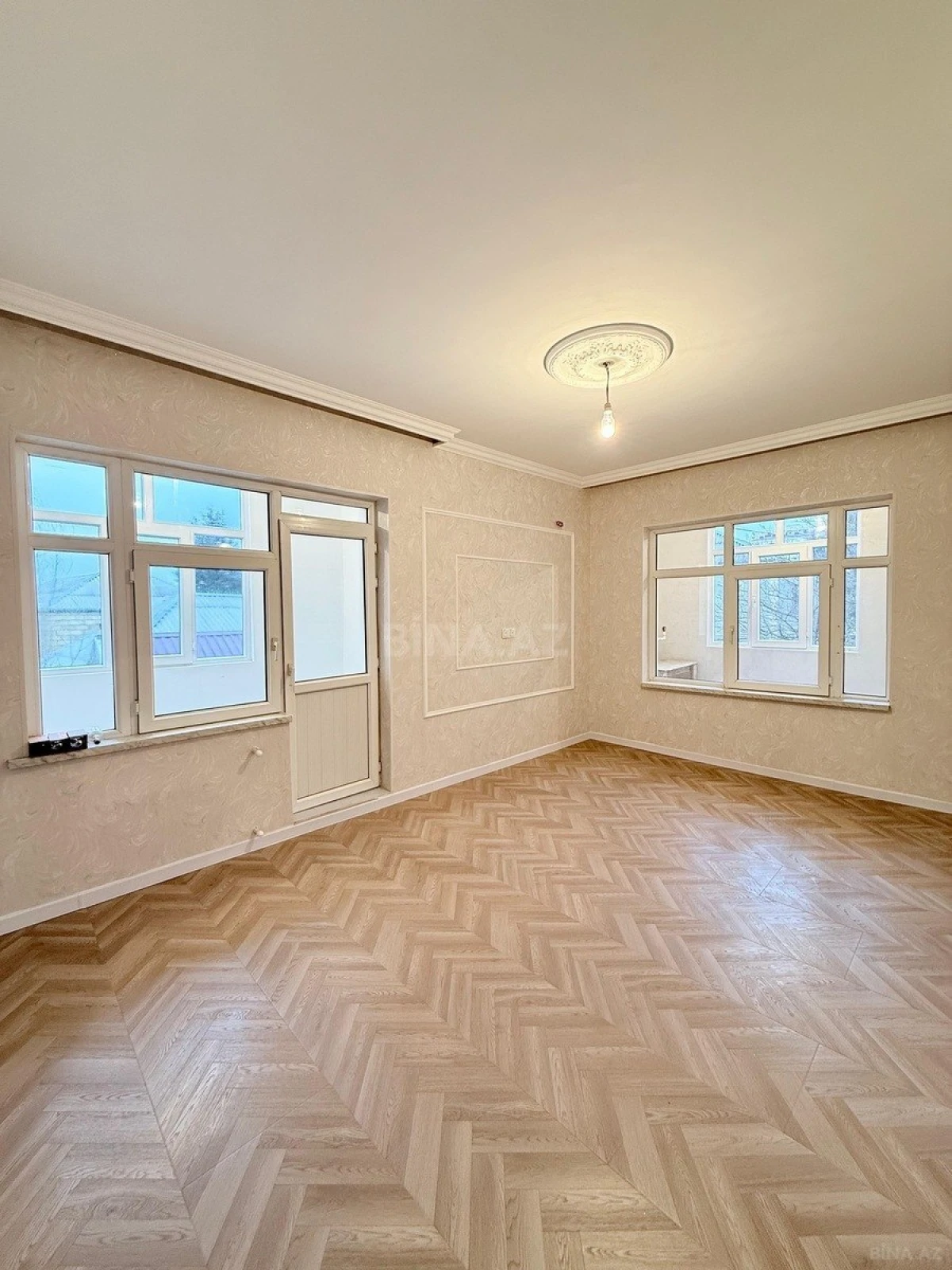 Satılır 3 otaqlı mənzil 100 m²