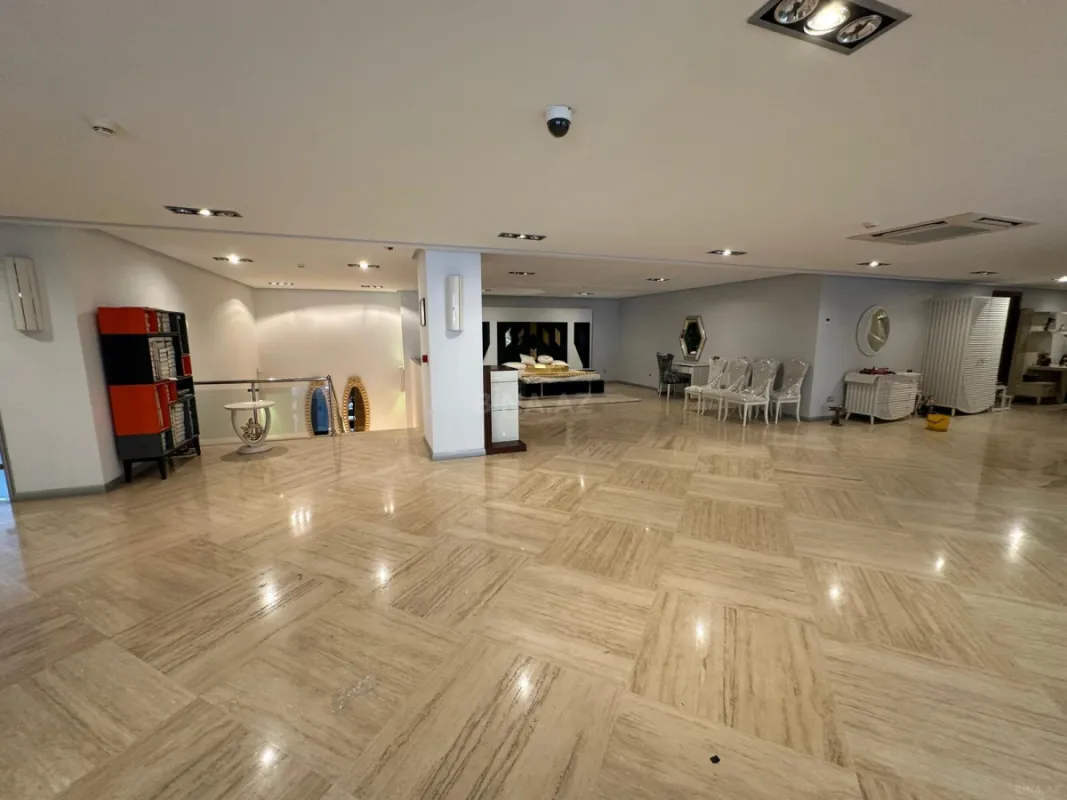 Kirayə verilir obyekt 800 m²