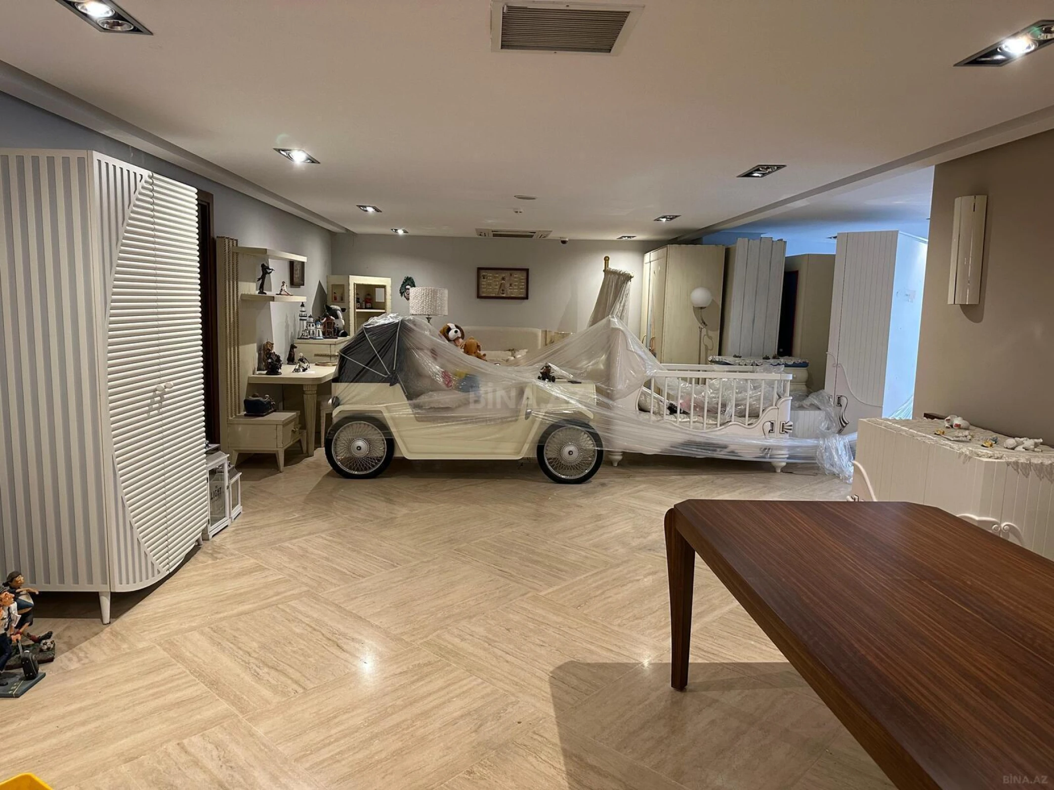 Kirayə verilir obyekt 800 m²