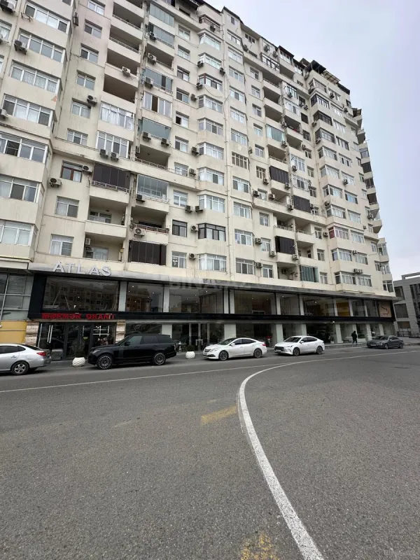 Kirayə verilir obyekt 800 m²