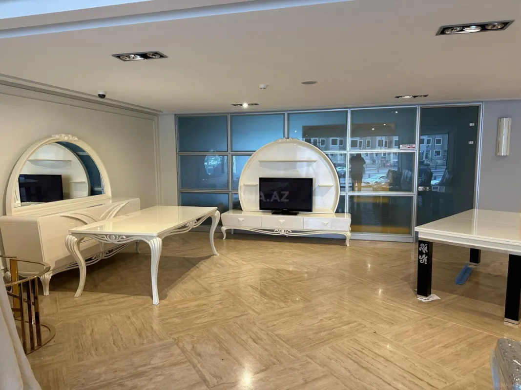 Kirayə verilir obyekt 800 m²