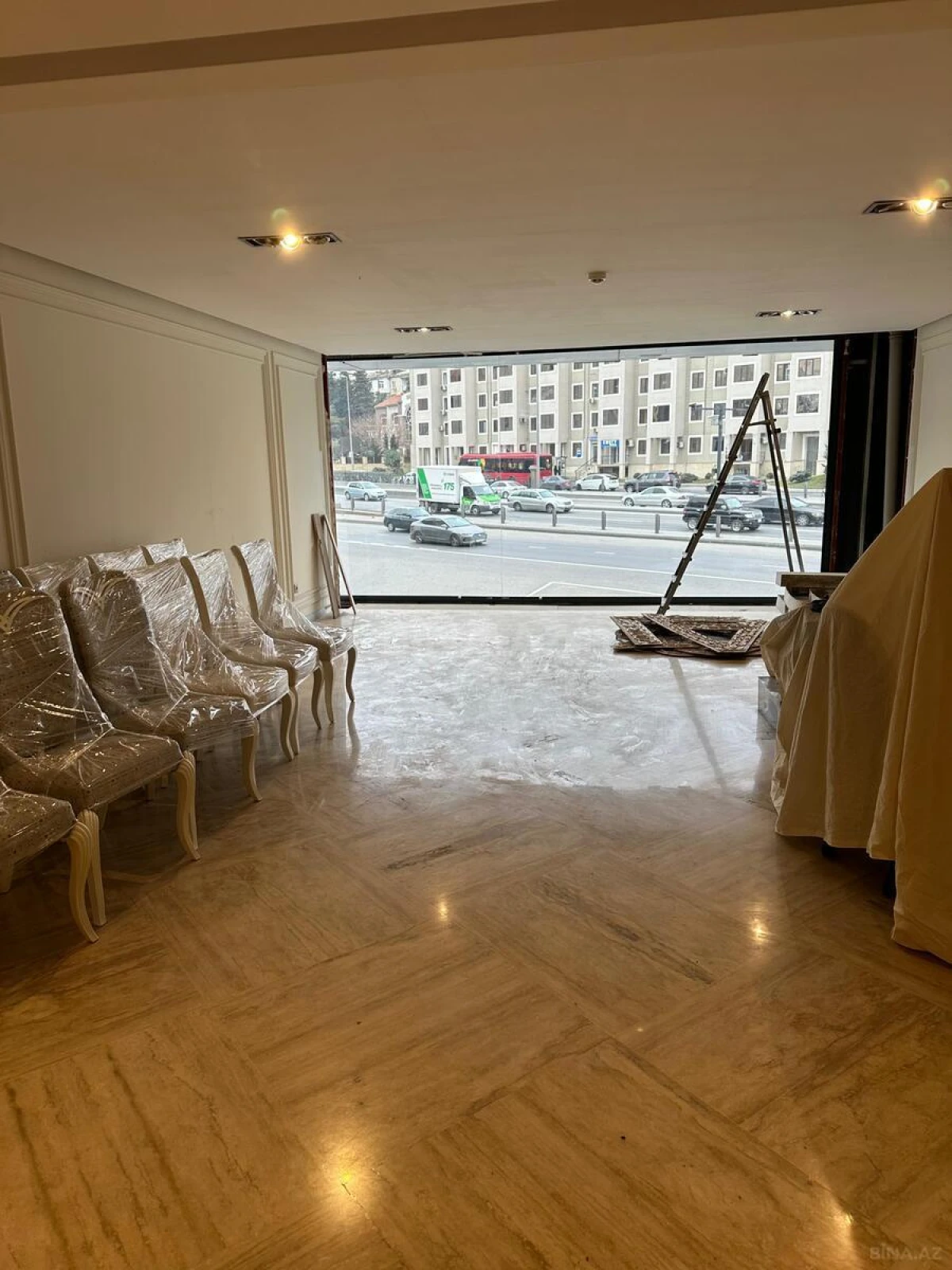 Kirayə verilir obyekt 800 m²