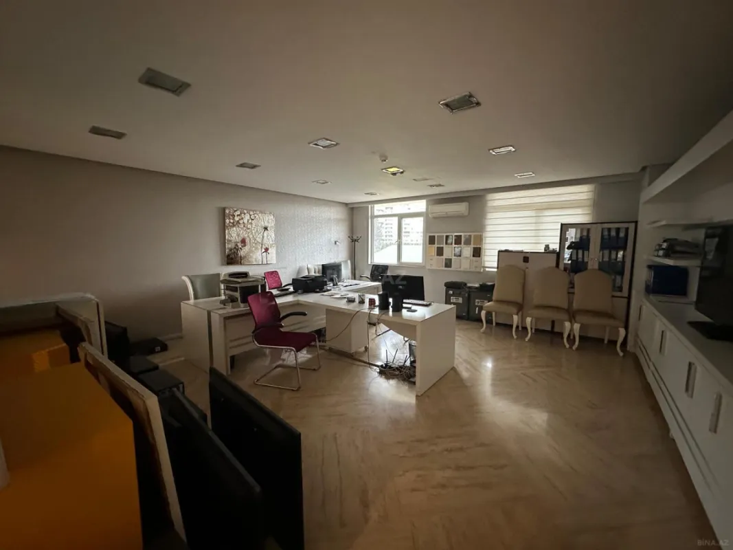 Kirayə verilir obyekt 800 m²