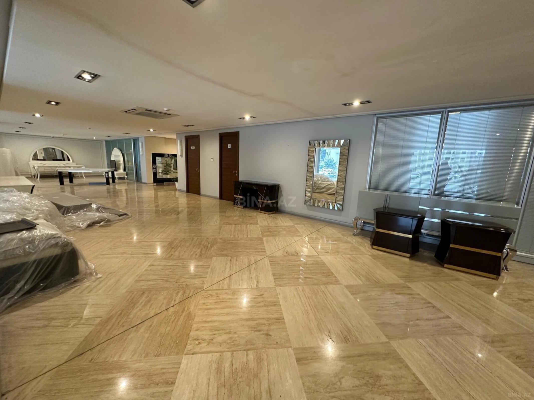 Kirayə verilir obyekt 800 m²