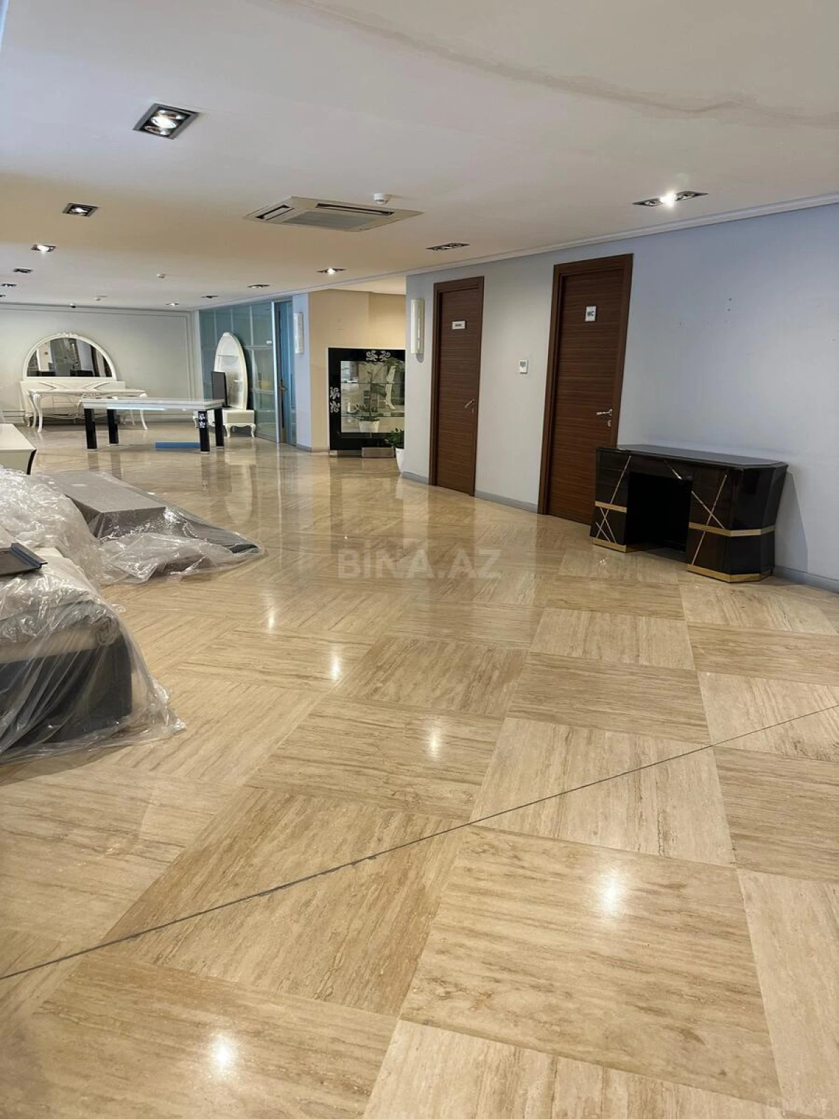 Kirayə verilir obyekt 800 m²