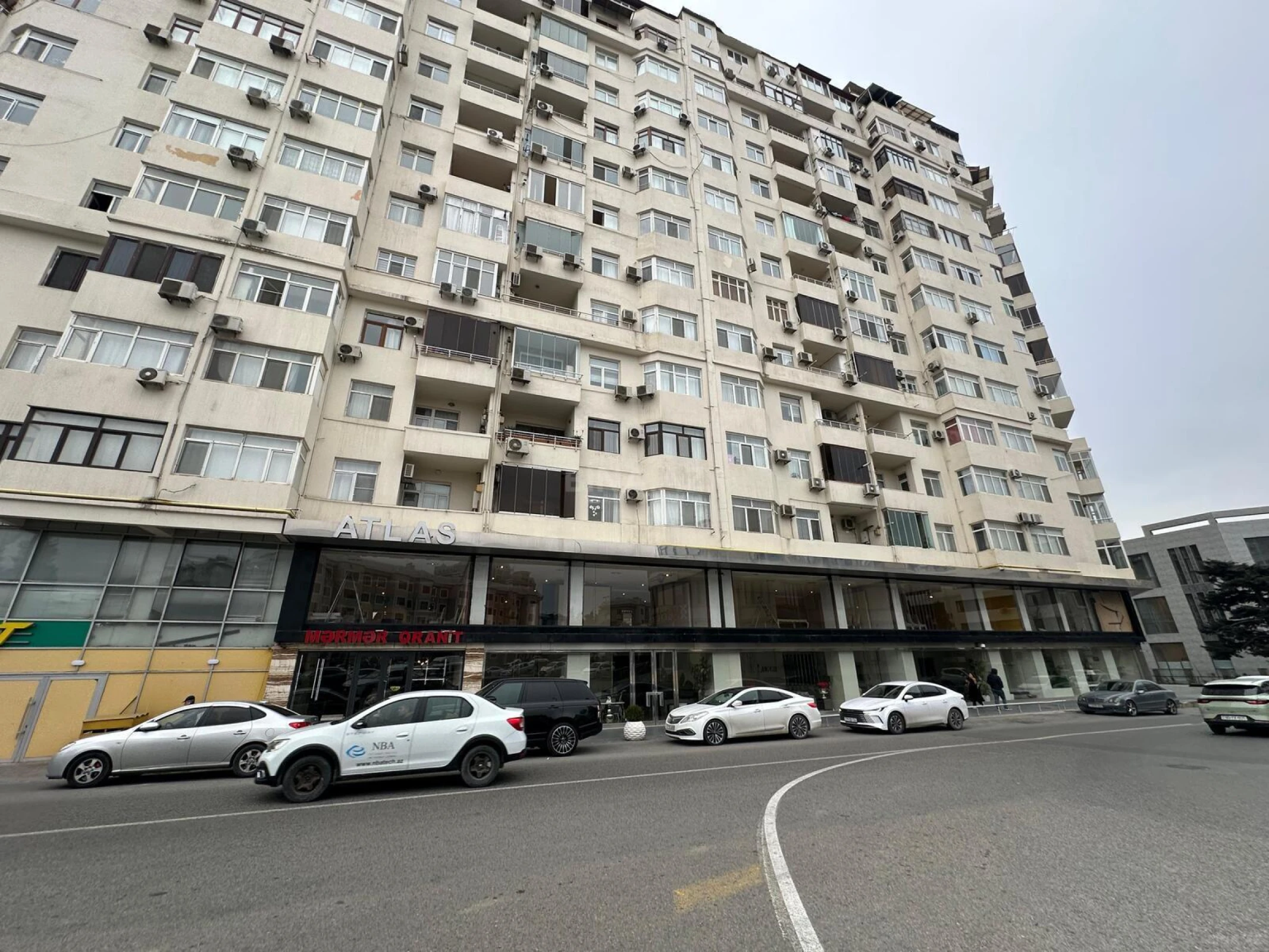 Kirayə verilir obyekt 800 m²