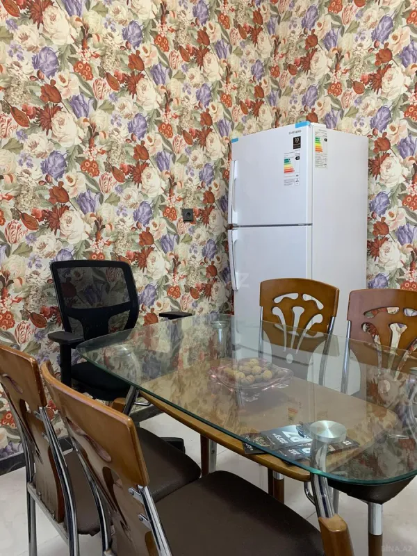 Kirayə verilir 3 otaqlı mənzil 110 m²