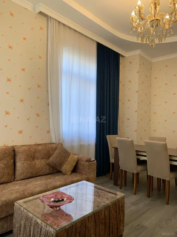 Kirayə verilir 3 otaqlı mənzil 110 m²
