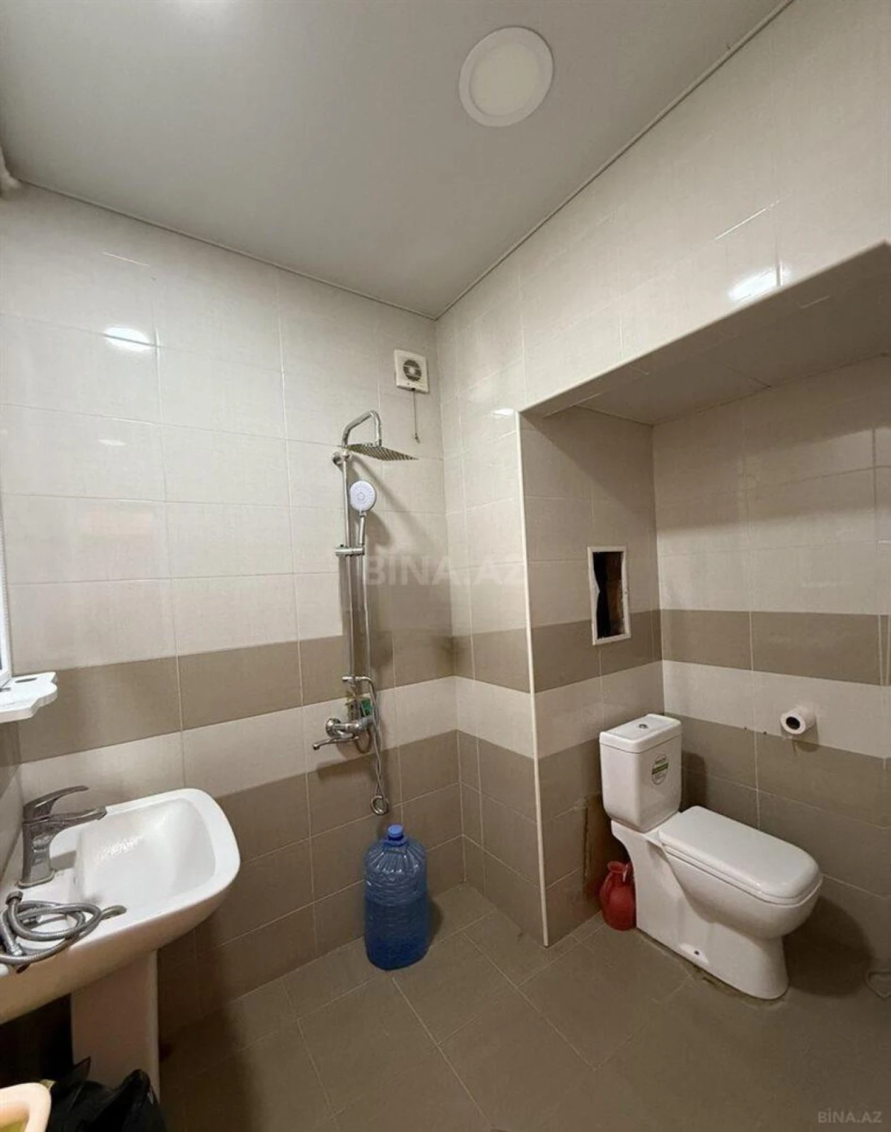 Satılır 2 otaqlı mənzil 45 m²