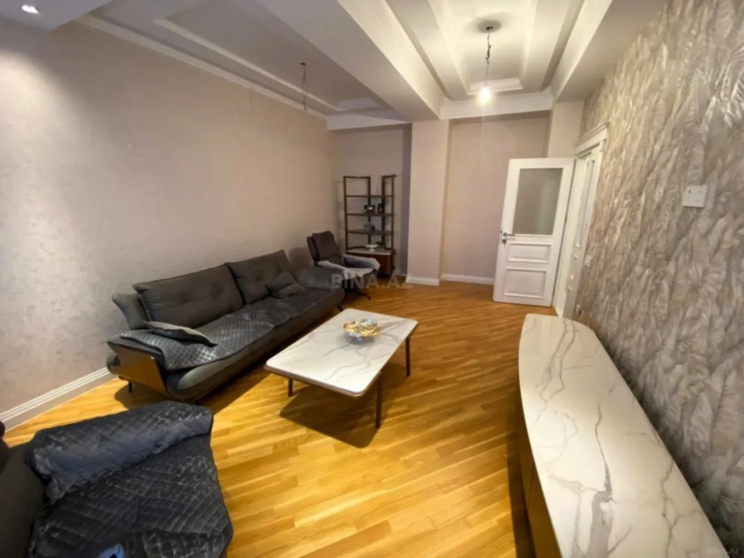 Satılır 3 otaqlı mənzil 112 m²