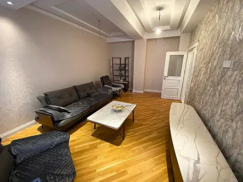 Satılır 3 otaqlı mənzil 112 m²