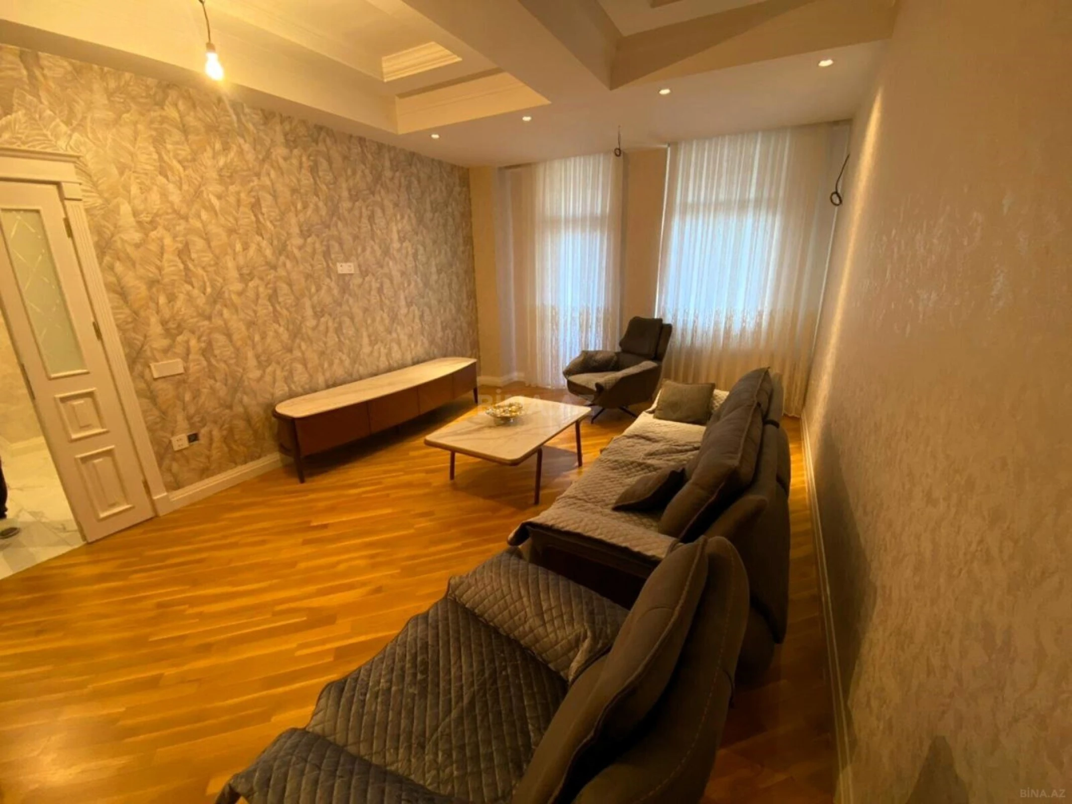 Satılır 3 otaqlı mənzil 112 m²