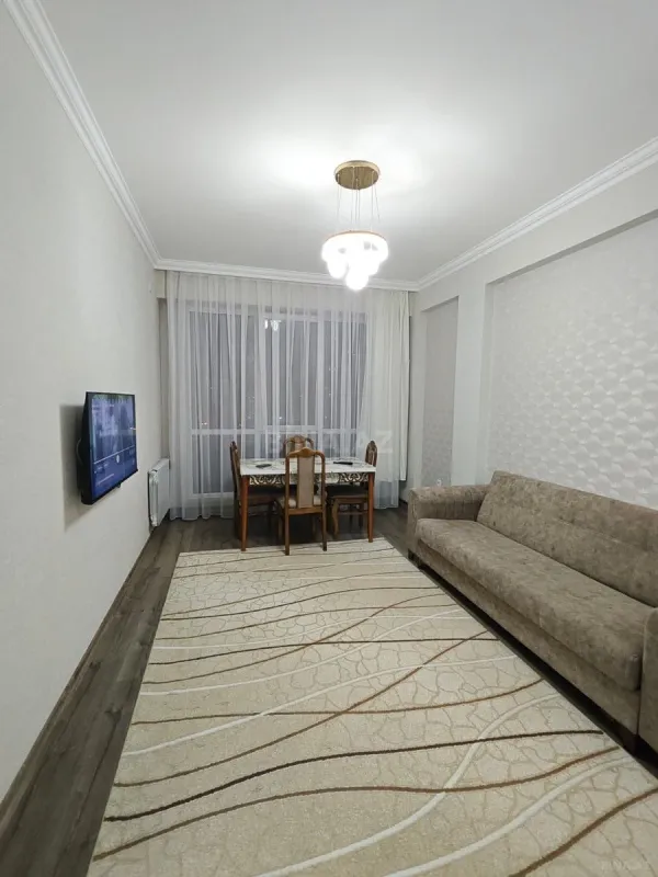 Kirayə verilir 2 otaqlı mənzil 65 m²