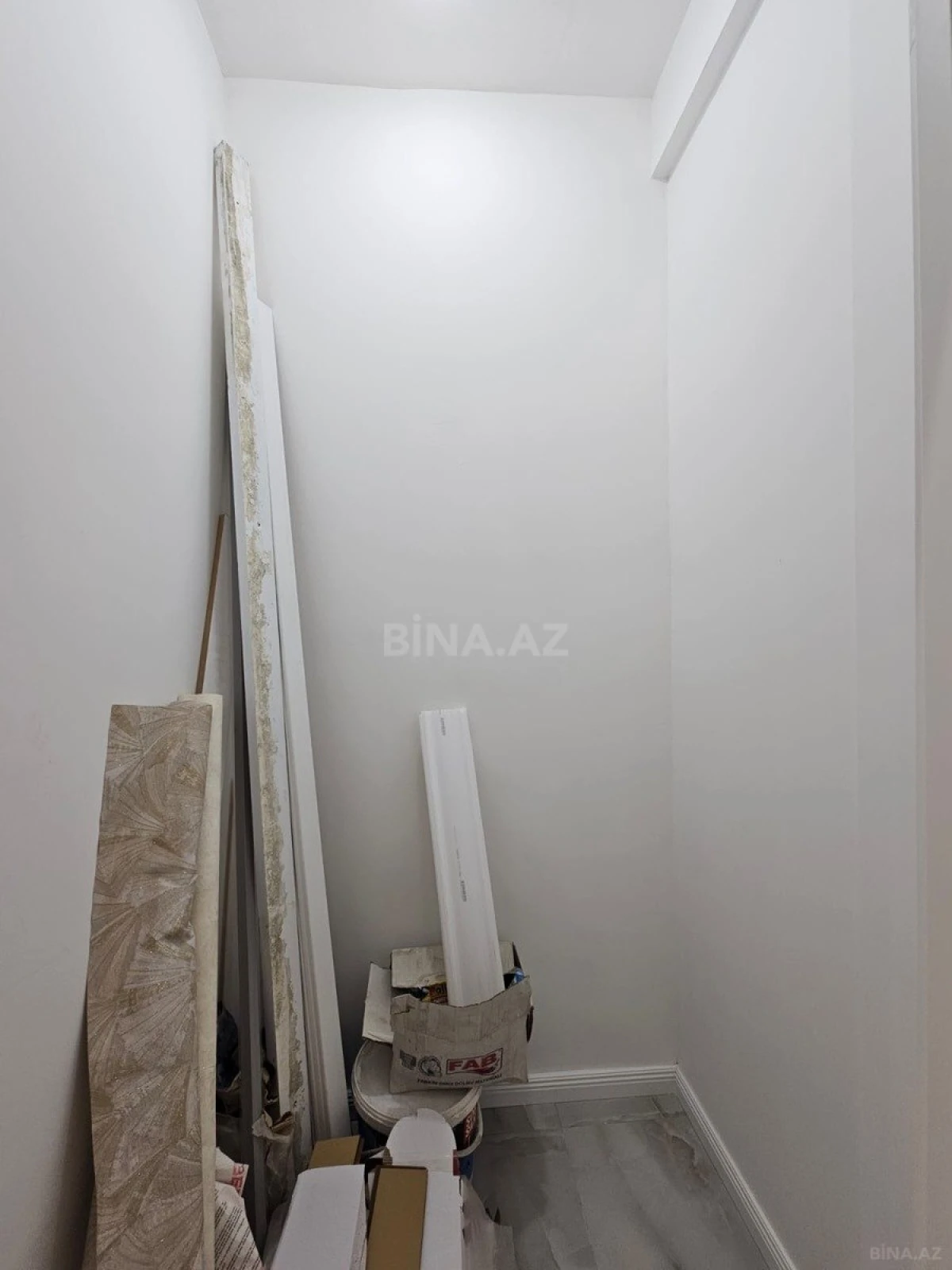 Satılır 3 otaqlı mənzil 112 m²