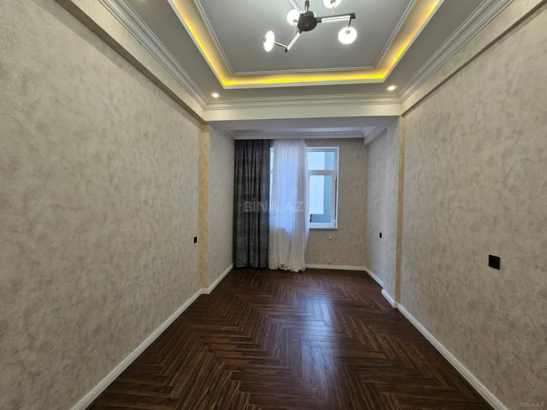 Satılır 3 otaqlı mənzil 112 m²