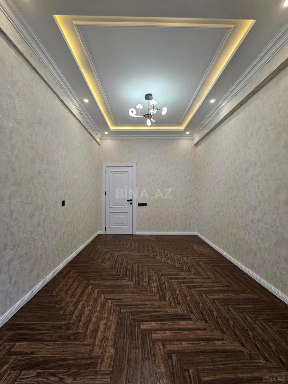 Satılır 3 otaqlı mənzil 112 m²