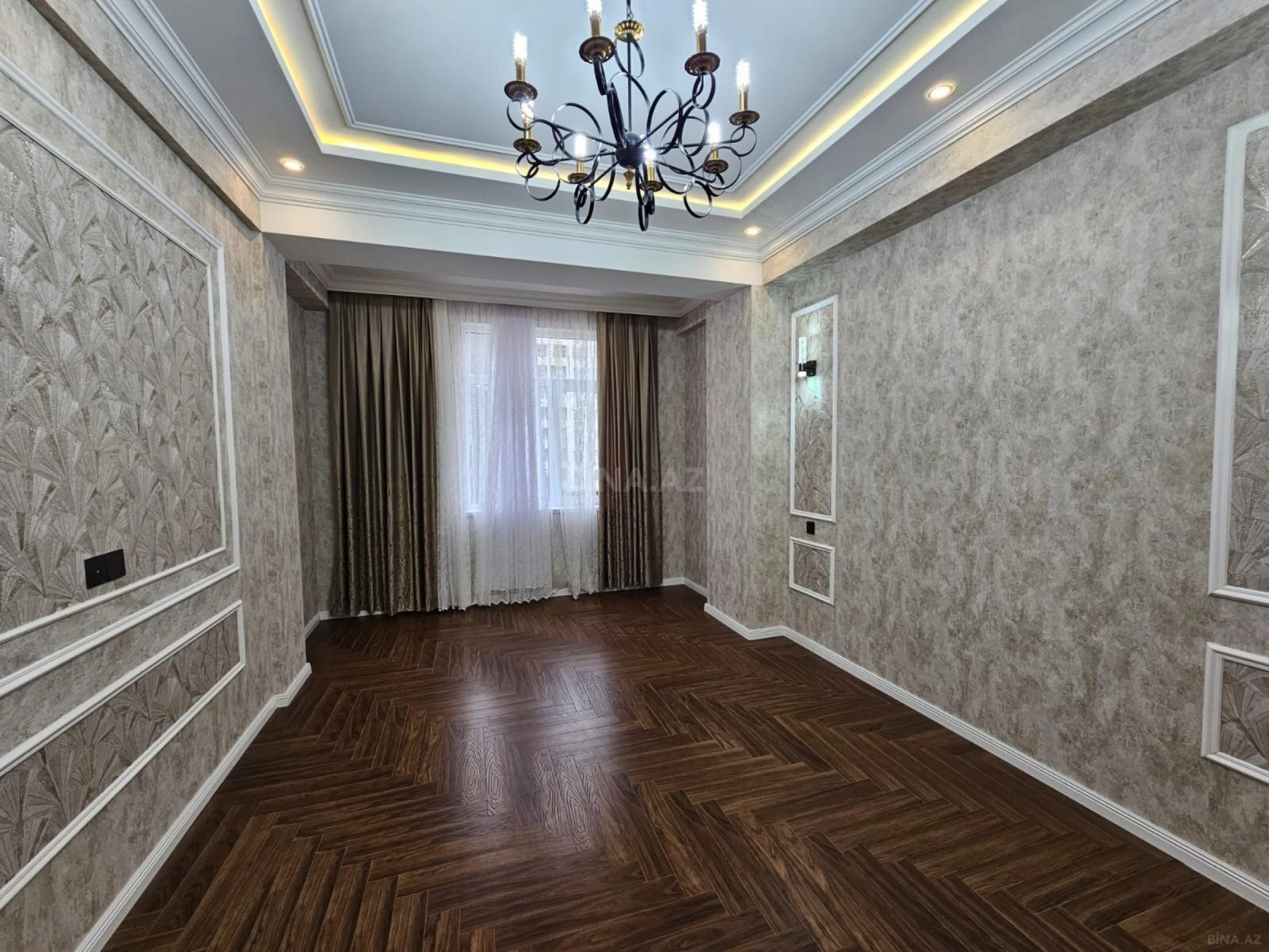 Satılır 3 otaqlı mənzil 112 m²