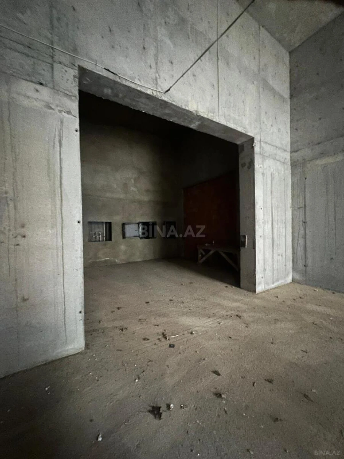 Satılır obyekt 92.5 m²