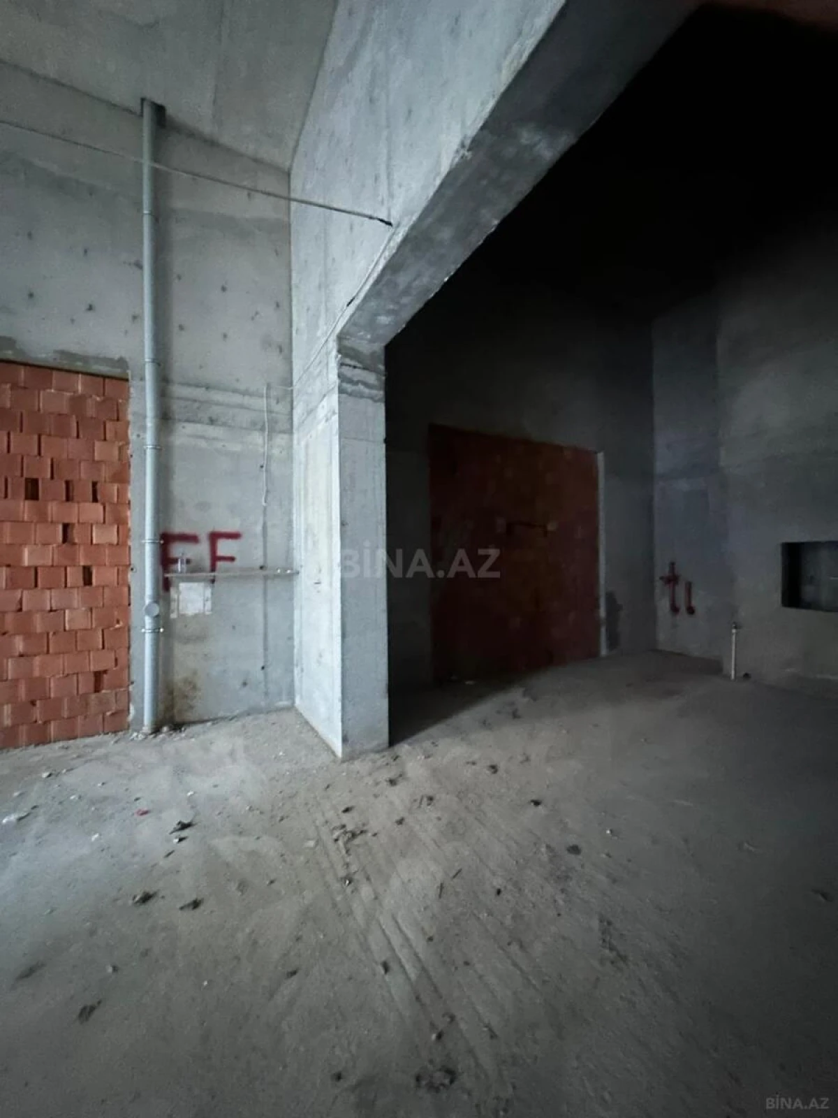 Satılır obyekt 92.5 m²