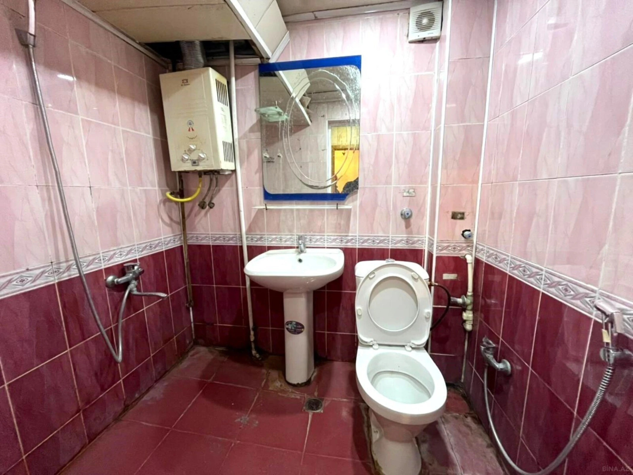 Satılır 1 otaqlı mənzil 38 m²