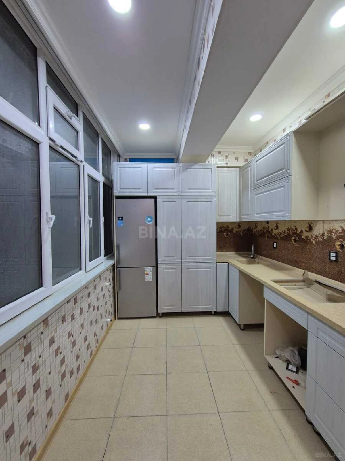 Satılır 3 otaqlı mənzil 75 m²