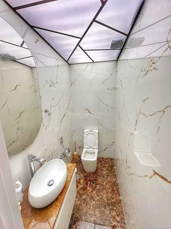 Satılır 3 otaqlı mənzil 140 m²