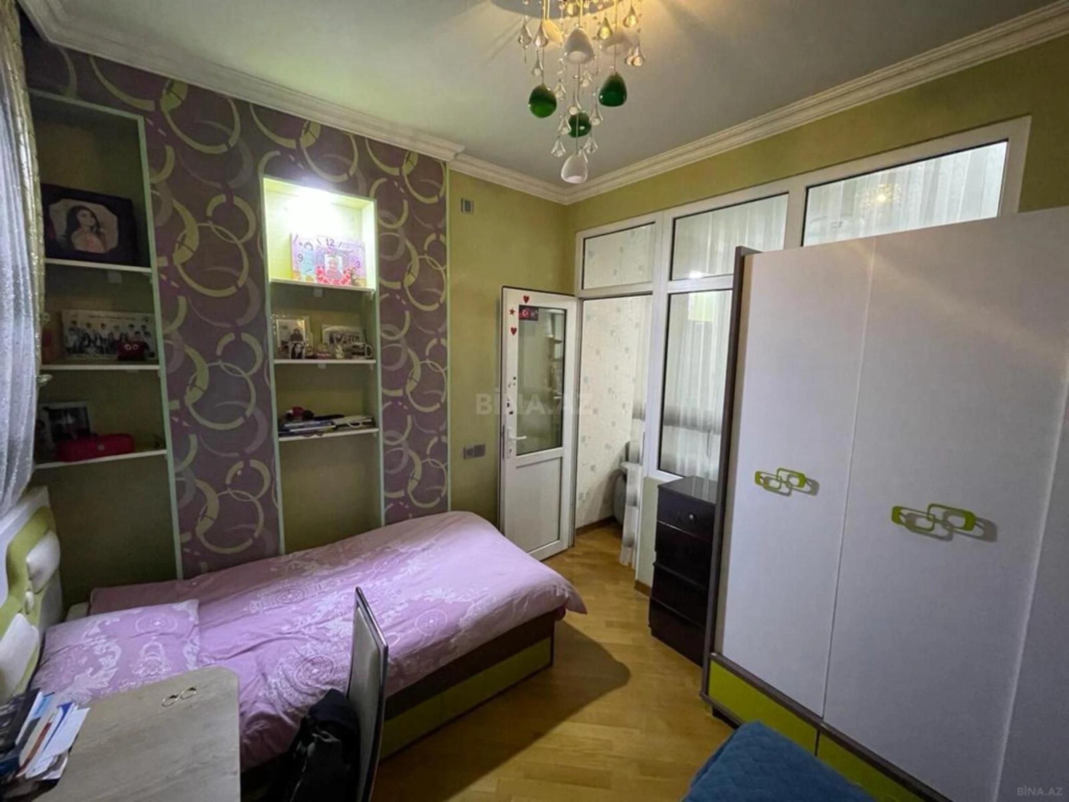 Satılır 3 otaqlı mənzil 108 m²