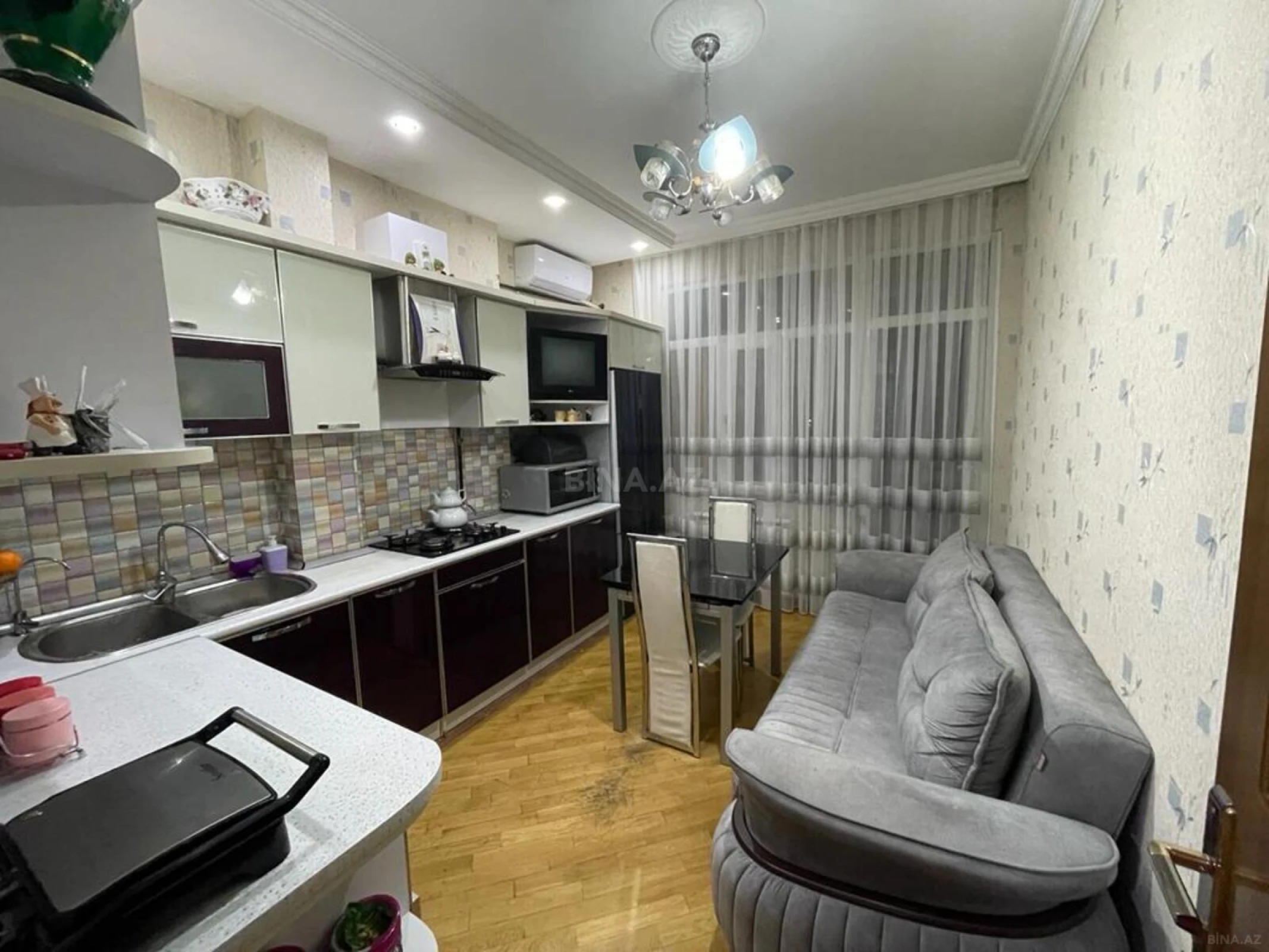 Satılır 3 otaqlı mənzil 108 m²