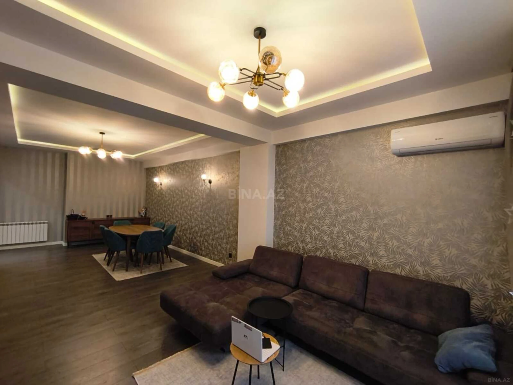 Satılır 3 otaqlı mənzil 122 m²