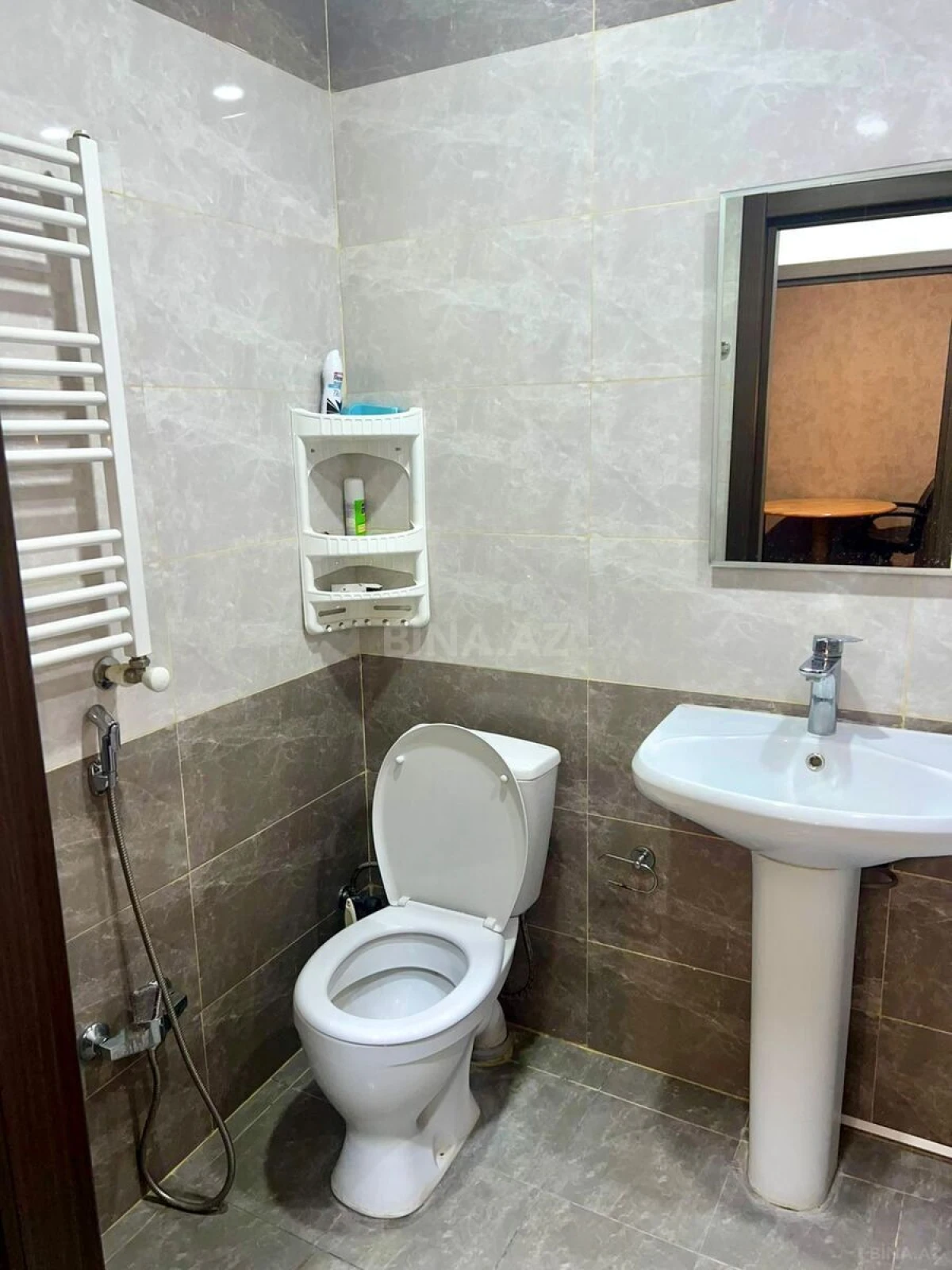 Satılır 1 otaqlı mənzil 45 m²