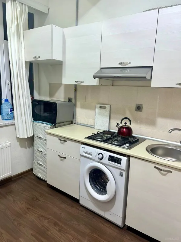 Satılır 1 otaqlı mənzil 45 m²