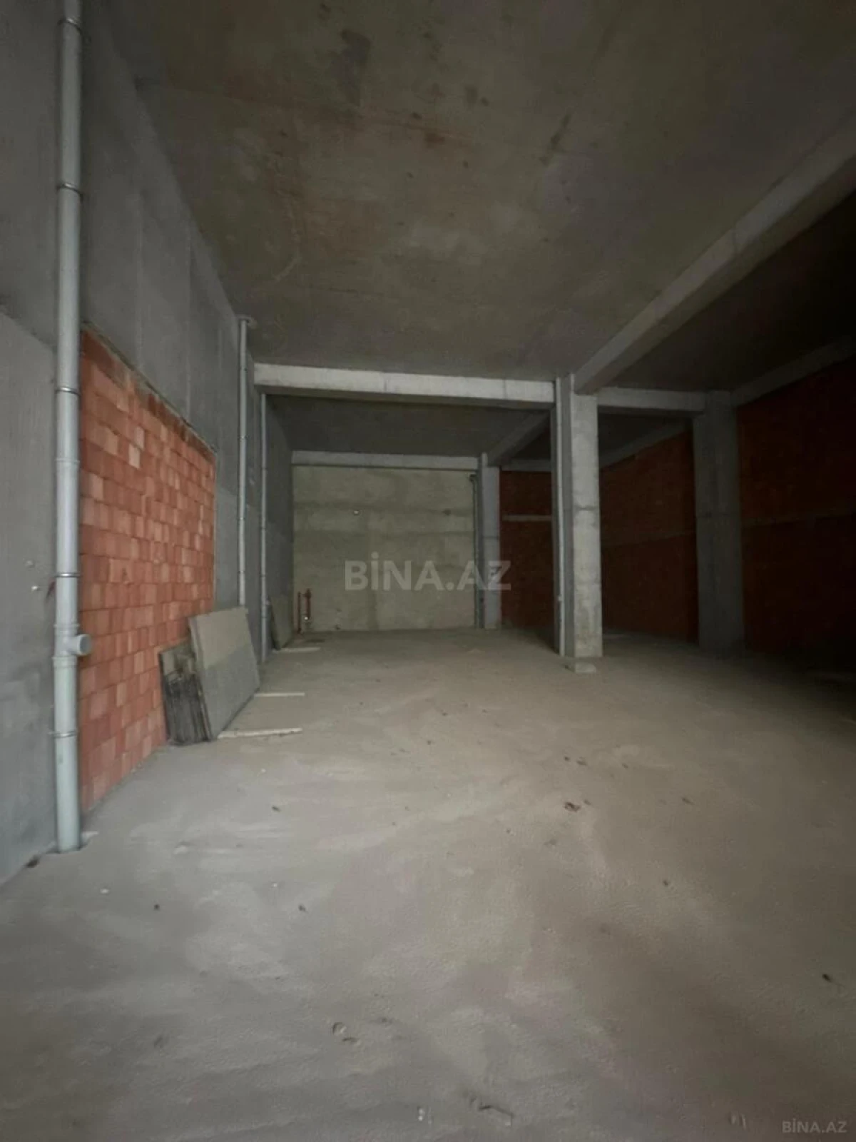 Satılır obyekt 193.8 m²