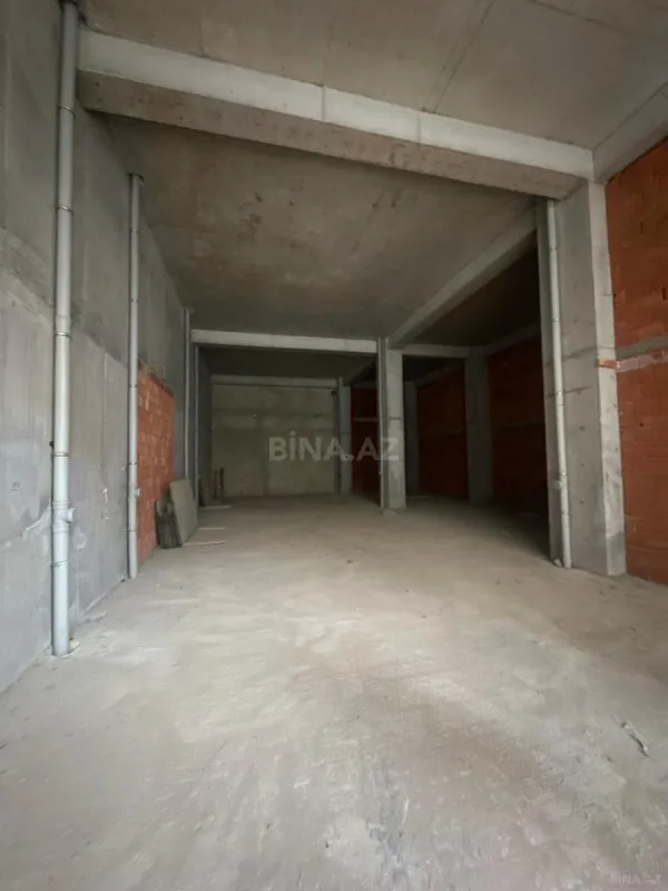 Satılır obyekt 193.8 m²