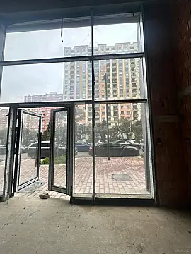 Satılır obyekt 193.8 m²