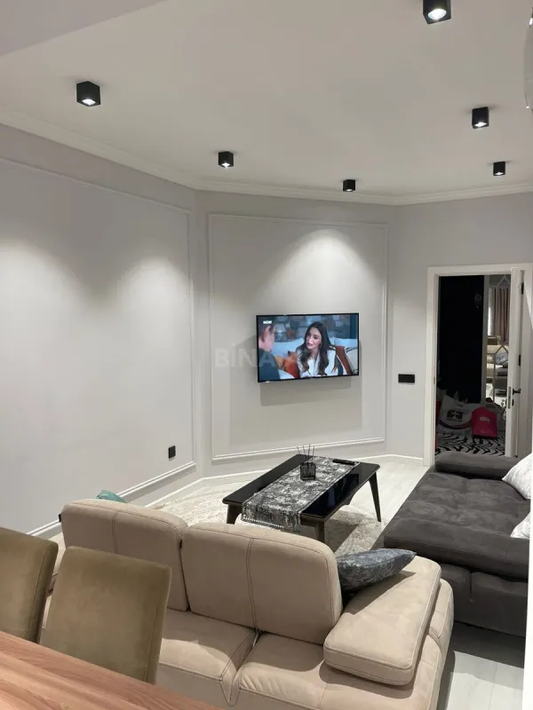 Kirayə verilir 3 otaqlı mənzil 120 m²